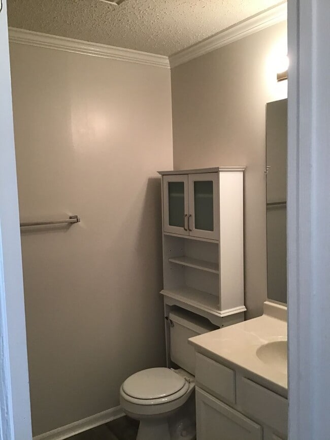Photo - Beautiful 2bd 1.5 bath town home for rent ...