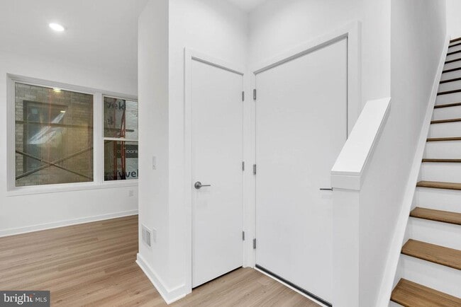 Photo - 3022 Schirra Ln