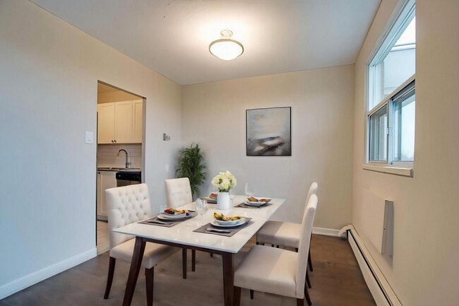 Photo - Aldershot Apartments