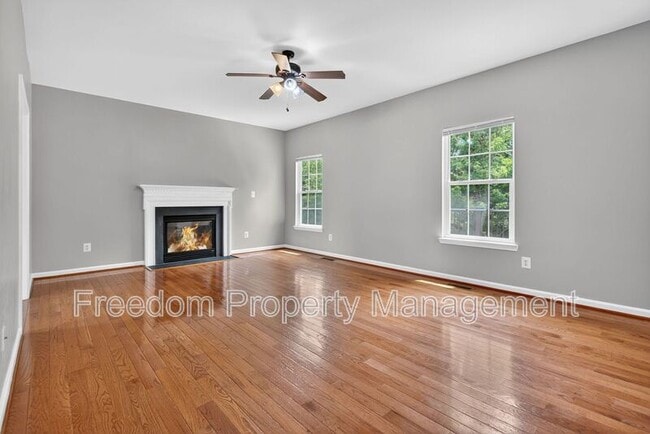 Photo - 7629 Hamelin Ln