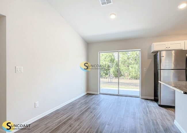 Photo - 17389 Tyler Ave