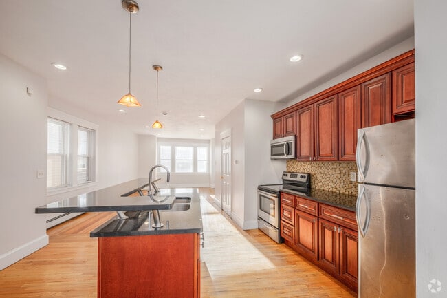 1BR, 1.5BA - 1,300SF - Kitchen - 98 Knight St