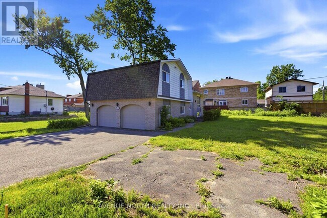 Photo - 1991 Kingsdale Ave
