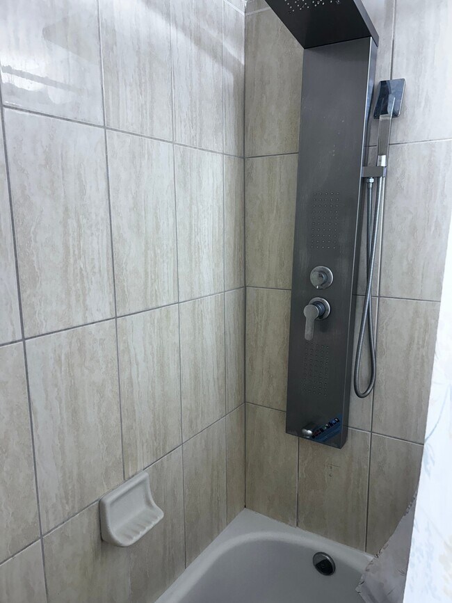1850 N Bayshore Dr Unit 1707