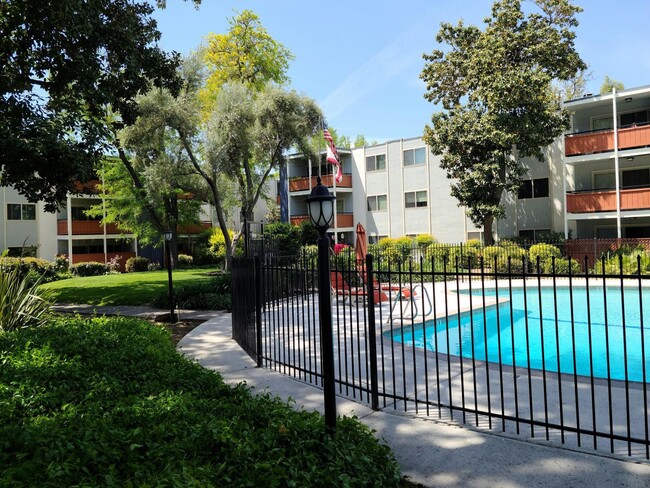 Photo - The Huntington Apartments