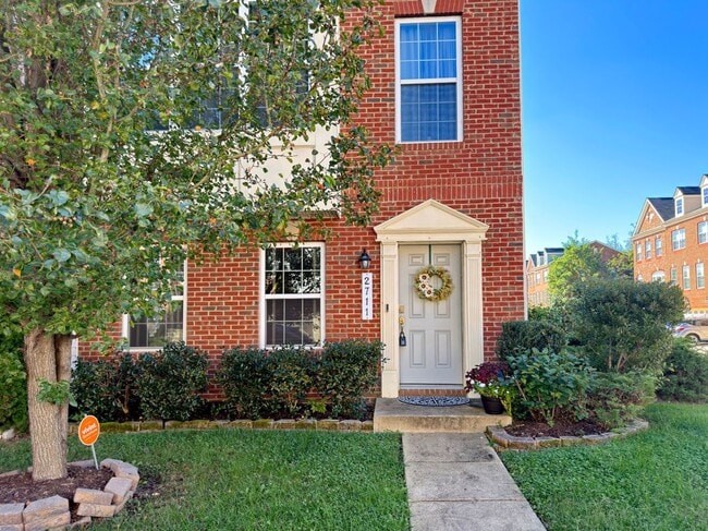 Building Photo - 2711 Coppersmith Pl