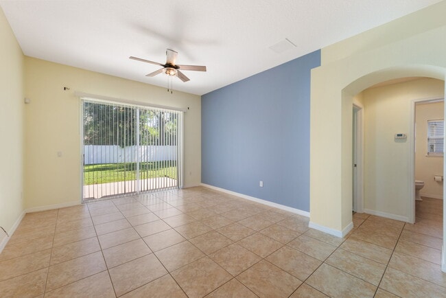 Photo - 2831 Whistlewood Dr