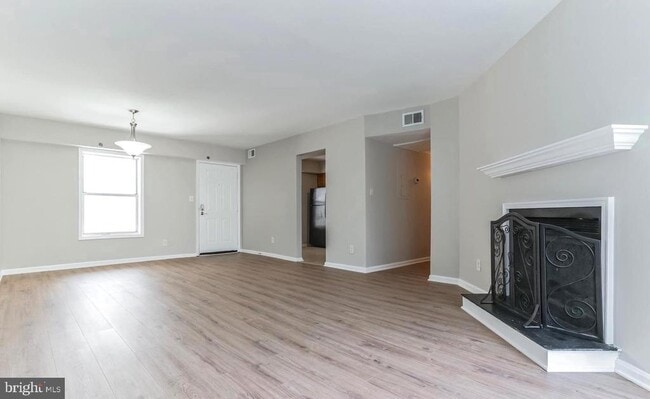 Photo - 3179 Summit Square Dr Unit 2-E6