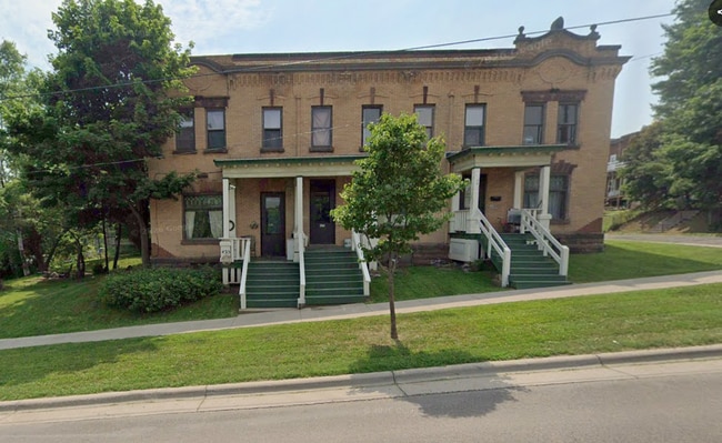 Building Photo - 427 N 10th Ave E Unit 427