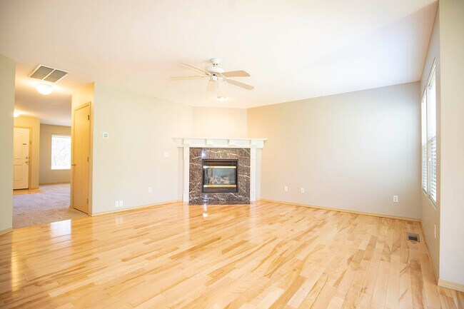 Photo - 34604 Cranberry Ct SE