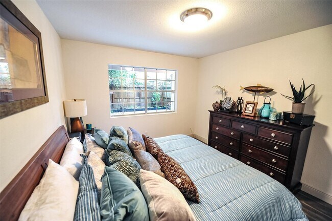 Photo - 12633 Memorial Dr Unit 71