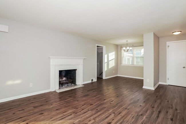 Photo - 2327 S Jefferson Blvd