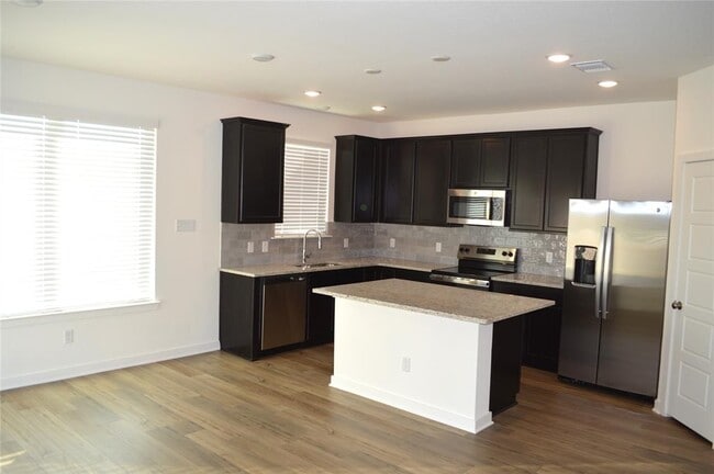 Photo - 2007 Filmore Cv