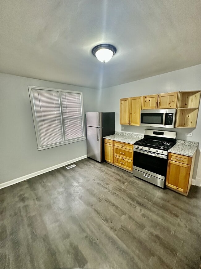 Photo - 1917 W 21st St