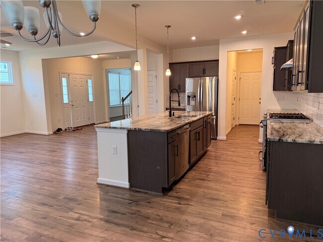 Photo - 18417 Palisades Ct