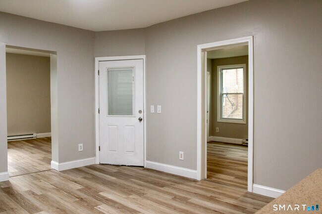 Photo - 278 Willow St Unit 1