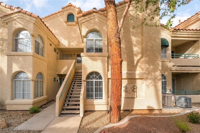Photo - 2251 Wigwam Pkwy Unit 1917