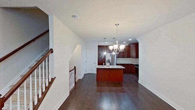 Photo - 711 Lakeview Ct Unit 1