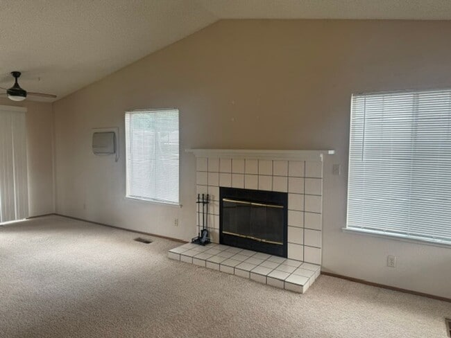 Photo - 6235 Chesterfield Ln