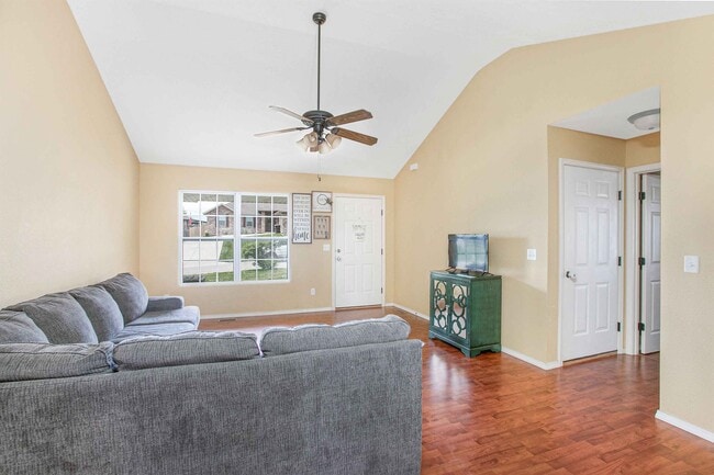 Photo - 2046 S Pebbleridge