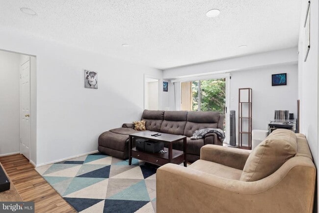 Photo - 7739 Inversham Dr Unit 185