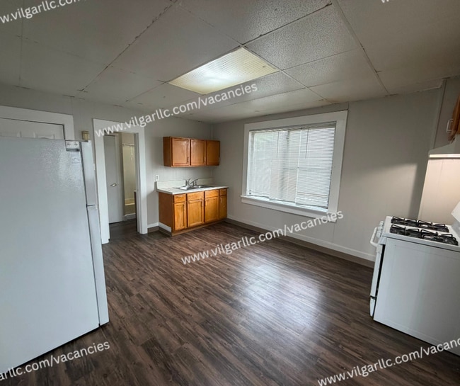 Photo - 1202 W 151st St Unit 2F