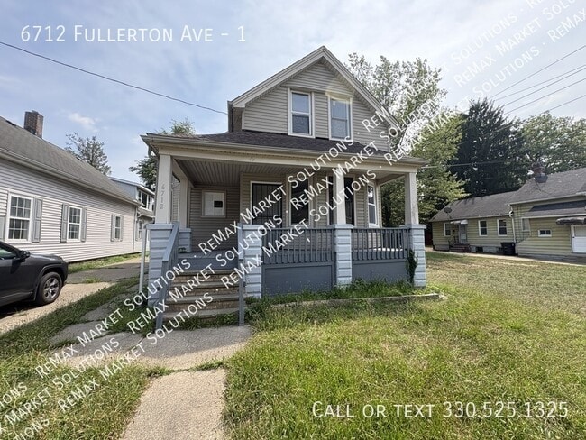 Building Photo - 6712 Fullerton Ave Unit 1