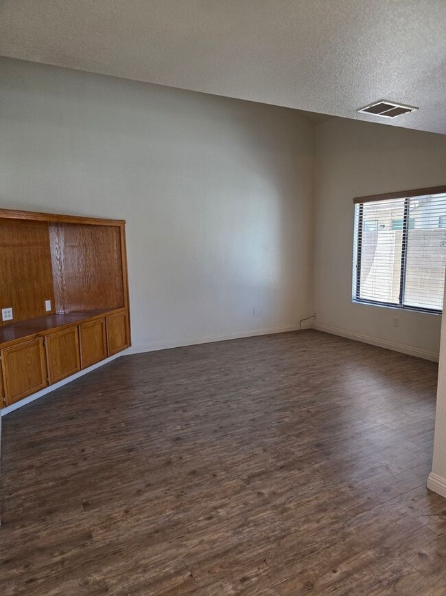 Photo - 8110 Laborough Dr Unit D