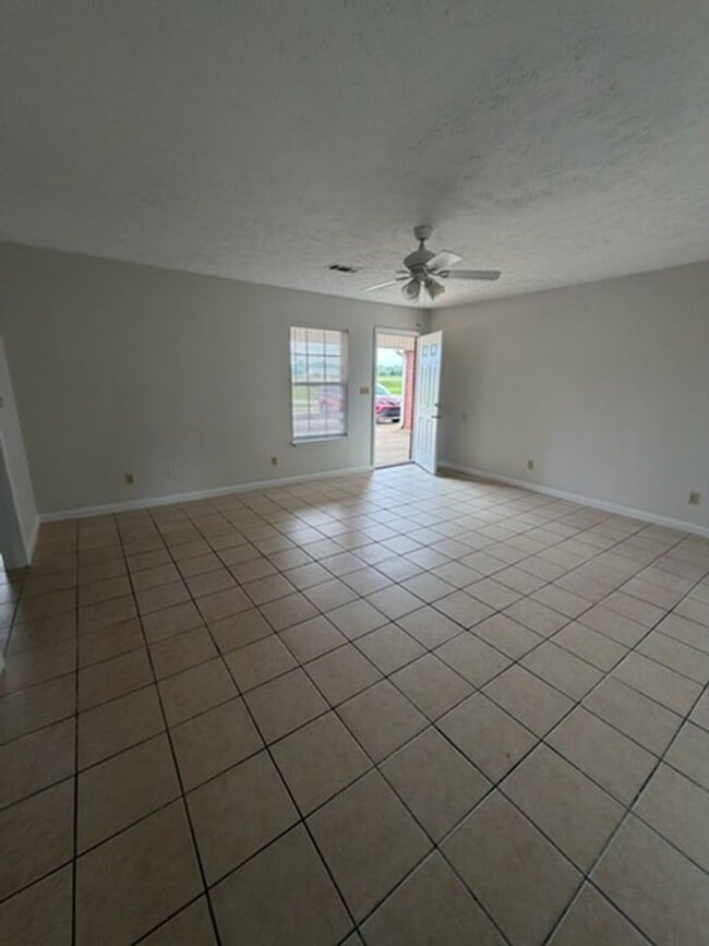 Photo - Renovated 3 Bedroom 2 Bath Home for Rent!!