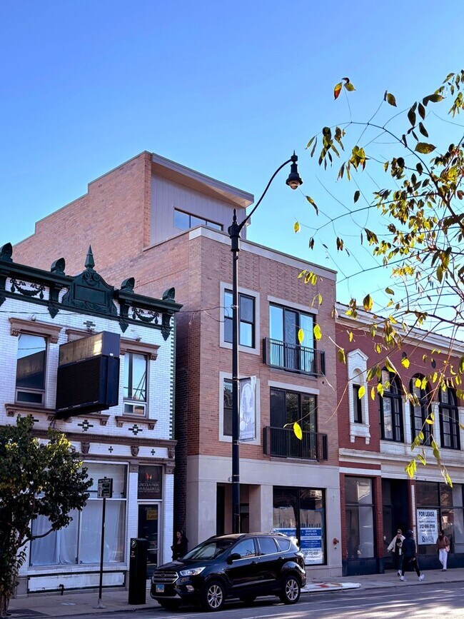 Photo - Spectacular 3 Bed/3 Bath Penthouse Apartme... Unit Penthouse