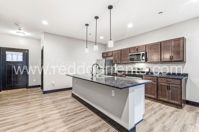 Photo - 416 Eastern Ave