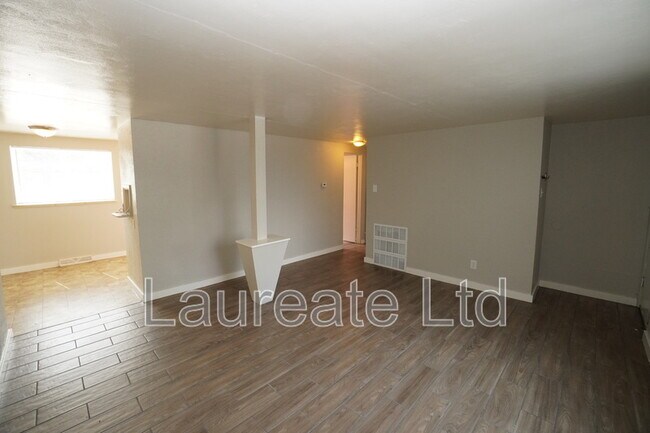 Photo - 679 Miller Ct
