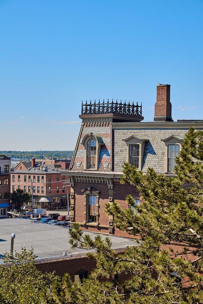 Photo - 121 Middle St Unidad ID1366940P