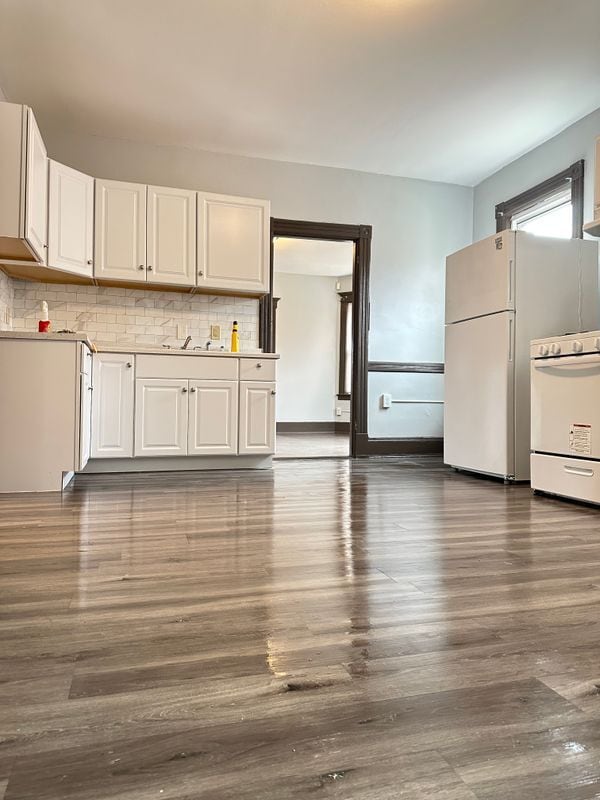 Building Photo - 808-810 Capitol Avenue, Floor Rental