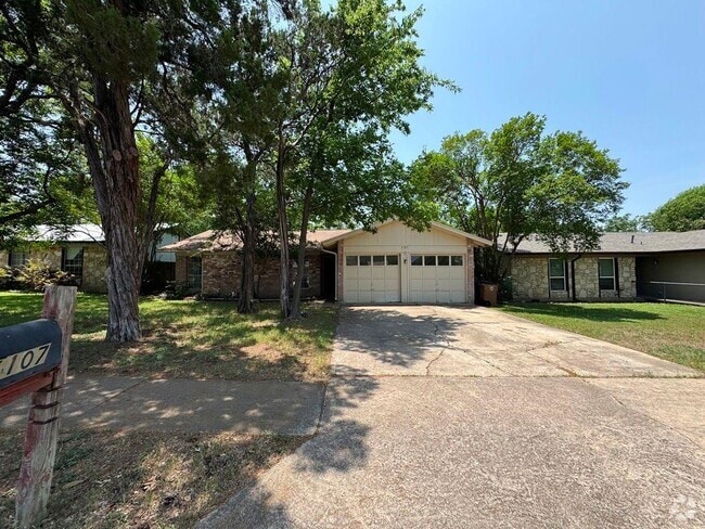 Building Photo - 1107 Spearson Ln Rental