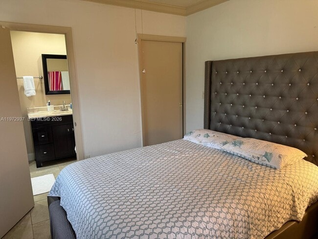 Photo - 1350 NW 96th St