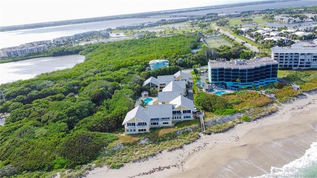 Photo - 245 NE MacArthur Blvd Unit 12