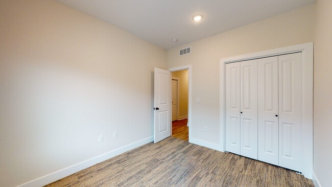 Photo - 1119 N Broadview Ln