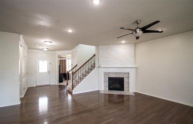 Photo - 5995 Branch Dr