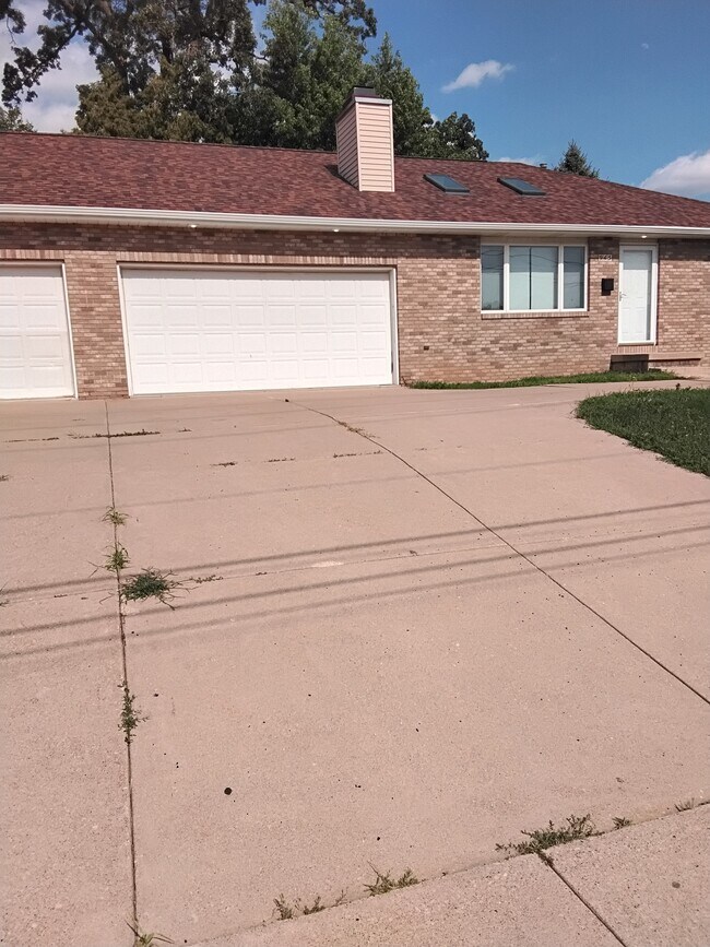 Photo - 945 18th St Townhome