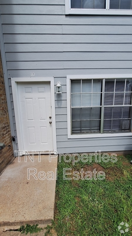 Building Photo - 1906 Barak Ln Unit 10 Rental