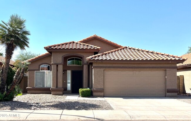 Building Photo - 4619 E Desert Cactus St Rental