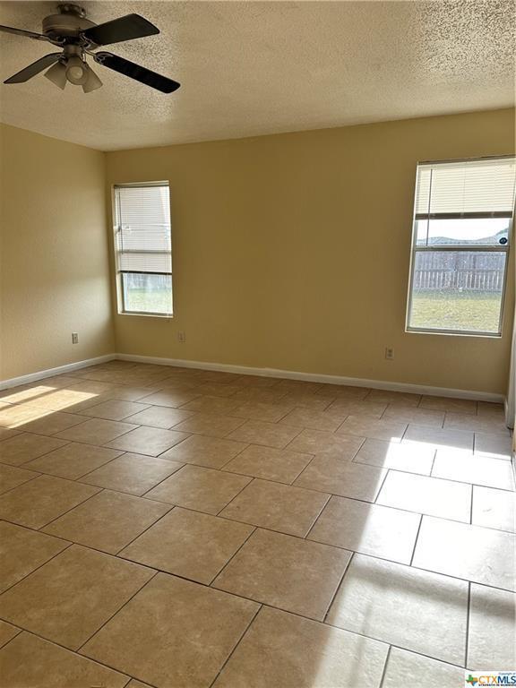 Photo - "Spacious 4-Bedroom Gem with 2 Full Baths in Killeen, TX - 1,647 Sq Ft of Comfort Awaits!"