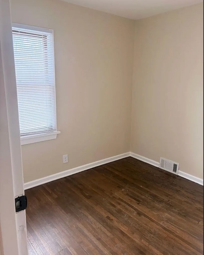 Photo - 5109 48th Ave N