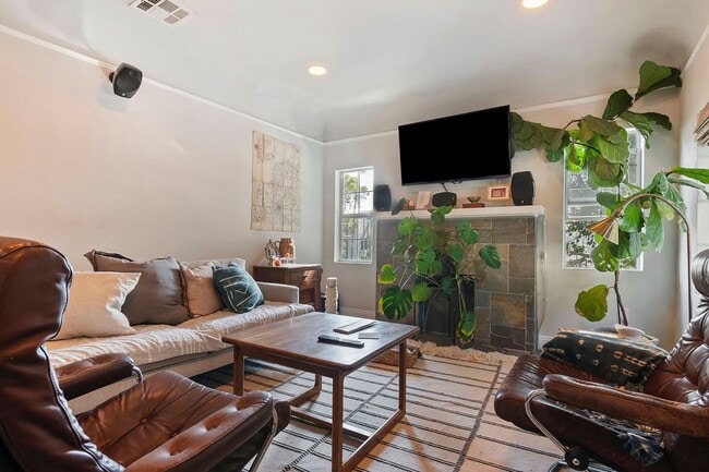 Photo - 703 N. Ave. 54/5375 East Raphael Unit 5375 East Raphael St.