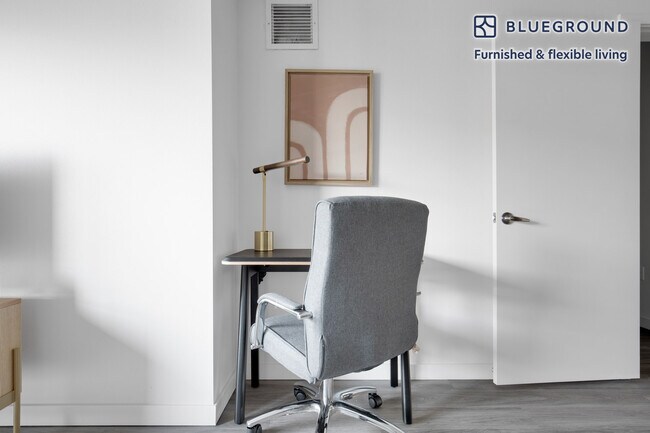 Photo - 1530 Belmont Ave Unit FL6-ID246