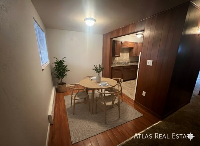 Photo - 835 E San Miguel St