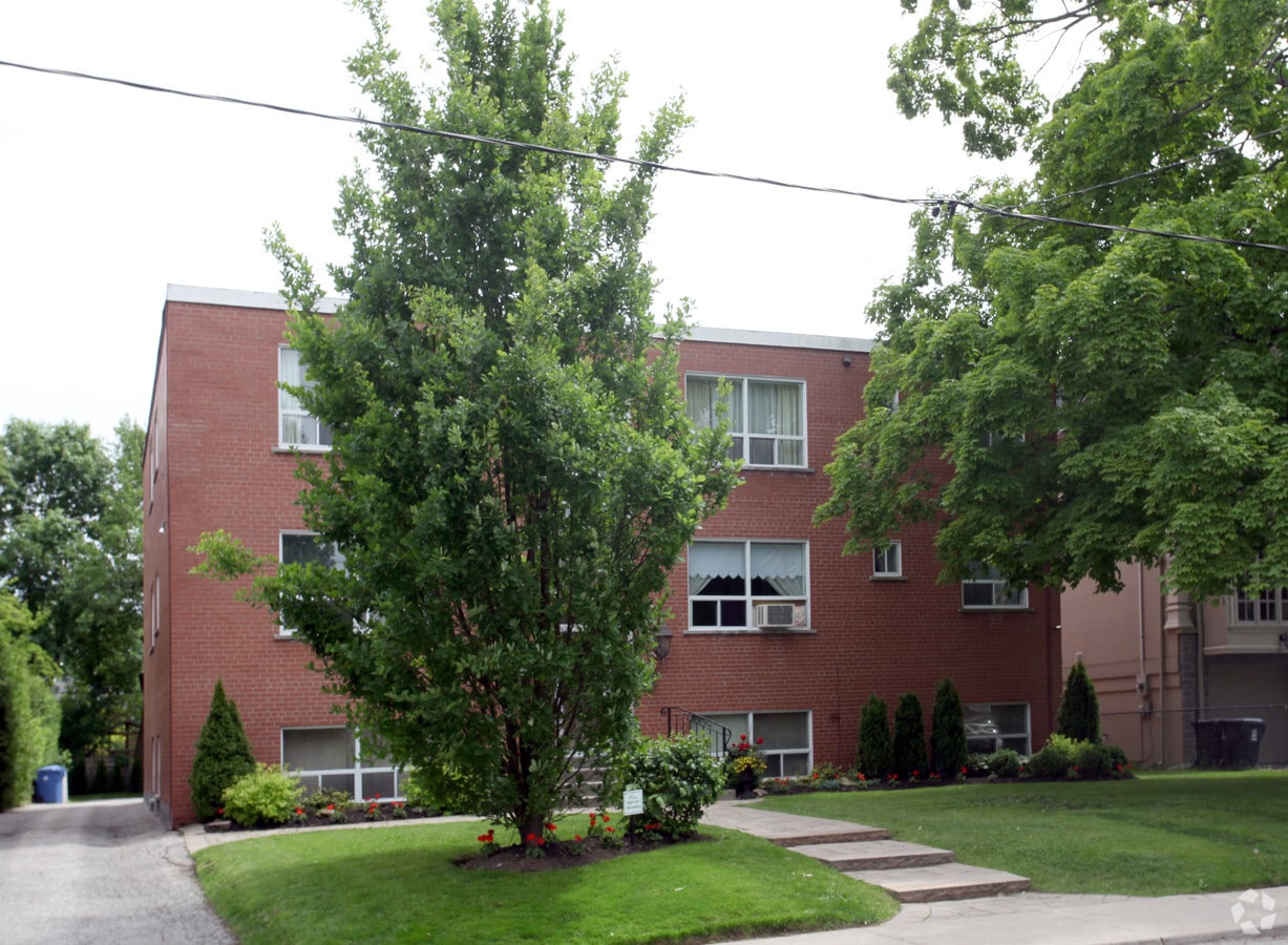 699 Balliol St - 699 Balliol St