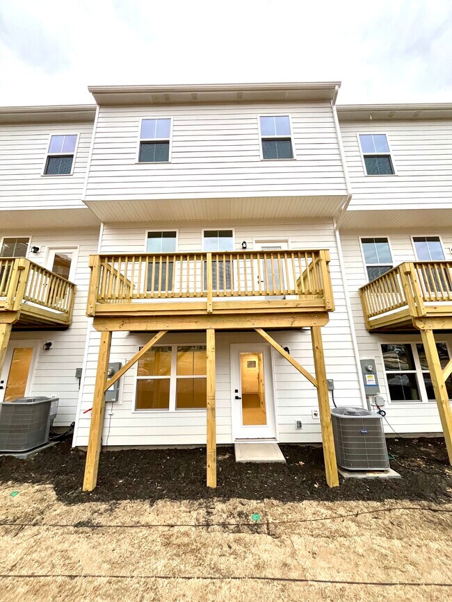 Photo - 4125 Auburn Oak Ln