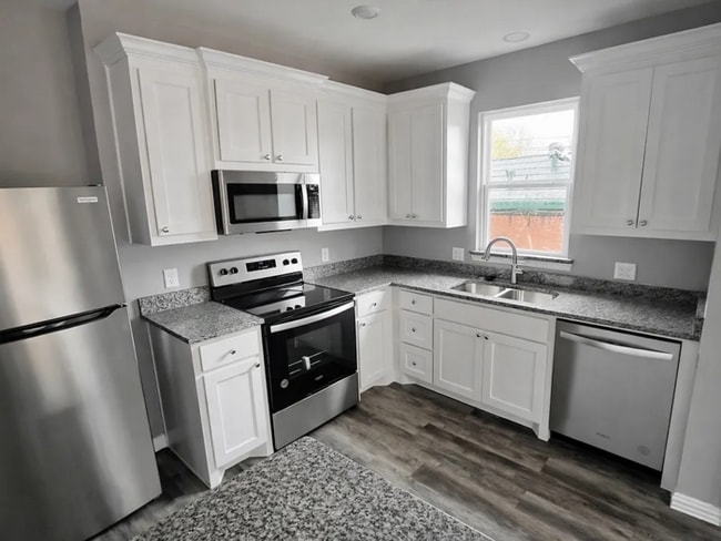 Photo - 2109 Bluebonnet Ave